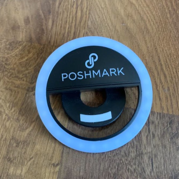 🆕 Poshmark Ring Light - Picture 2 of 8